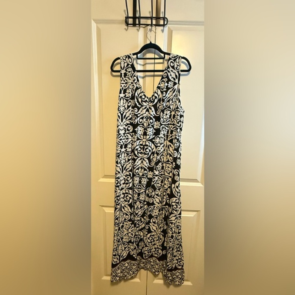 MSK Monochrome Patterned Dress